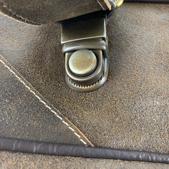 Claire Chase Laredo Messenger Bag Brown Cafe - Picture 2 of 8